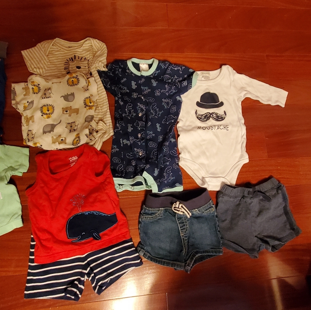Lot of Baby Clothes 3 month to 6/12 months - Picture 4 of 4